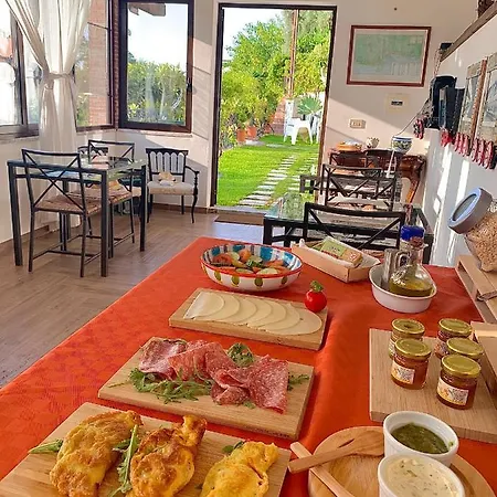 Vittoria Bed & Breakfast 4*