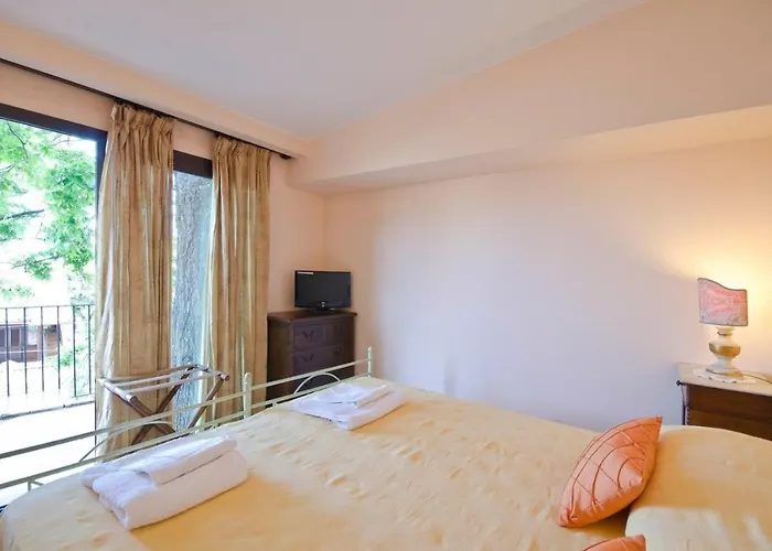 Vittoria Bed and Breakfast 4*