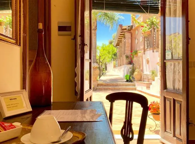 Bed & Breakfast Vittoria 4*