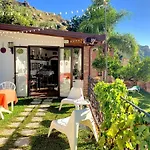 Vittoria Giardini Naxos