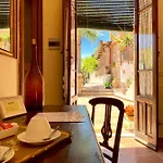 Alojamento de Acomodação e Pequeno-almoço Vittoria 4*