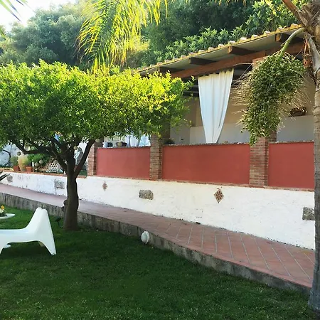 Vittoria فندق مبيت وإفطار جيارديني ناكسوس