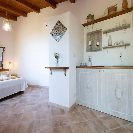 Vittoria Giardini-Naxos