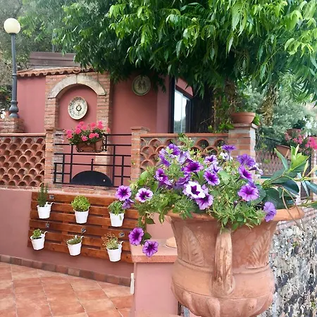 Vittoria Giardini-Naxos