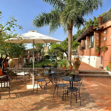 Vittoria Bed and breakfast 4*